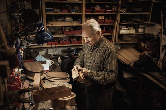Rick Turner, luthier, 2013